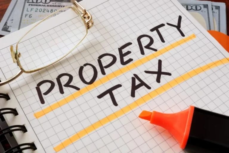 6360d605-1f55-403d-9a25-fcb956aa21ef real estate taxes on Pakistani Real estate
